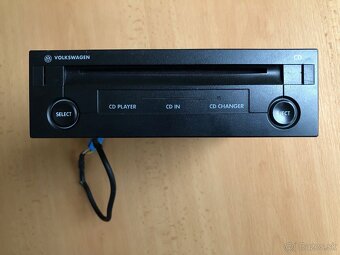 NA OPRAVU Volkswagen CD Player - 3