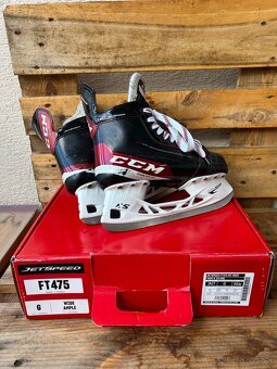 Hokejové korčule CCM jetspeed FT475 40,5/6,5/EE - 3