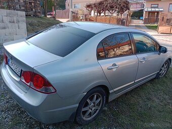 Honda civic 1.8 benzin - 3