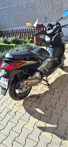 Yamaha xmax125 - 3