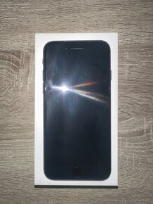 iPhone SE 2020 64 GB Black - 3