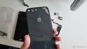 Apple iPhone 8 Plus na diely - info v texte, čítajte - 3