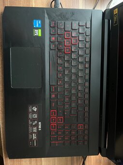 Predám herný notebook Acer Nitro 5 AN515-57-5700 - 3