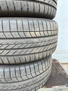 Predám Good Year EAGLE F1 255/55 R18 RunFlat - 3