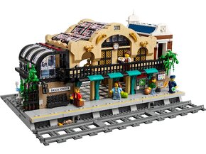 Lego Bricklink 910034 Train Station - 3