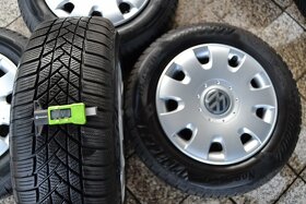 Plechové disky a zimné gumy 195/65 R15 + puklice VW - 3