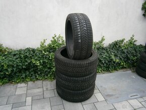 Predám 4x zimné pneu Pirelli 255/40 R21 102VXL - 3