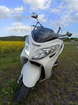 predám SUZUKI BURGMAN 400 r.v. 2008 - 3