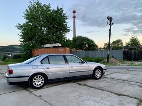 Bmw e38 750iL - 3