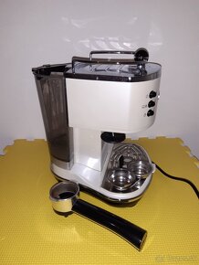 Kávovar DeLonghi - 3