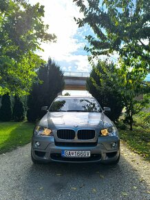 BMW X5 E70 4.8i benzín - 3