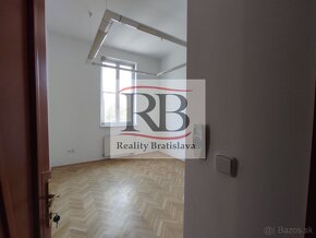 Administratívny celok v krásnej historickej budove, 165,7 m2 - 3