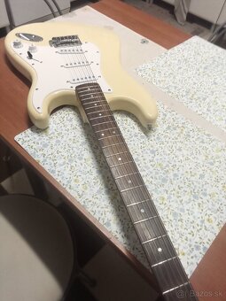 Predám Squier Bullet Strat - 3