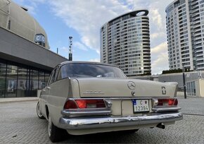 Mercedes-Benz 230S W111 Heckflosse - 3