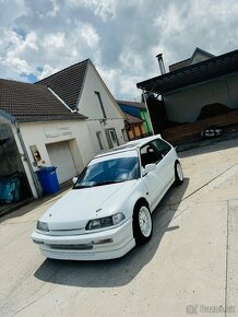 Honda Civic 4g EE9 1.6VTi - 3