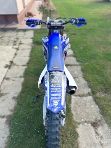 Yamaha YZF 250 - 3