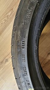 225/40 R18 - 3