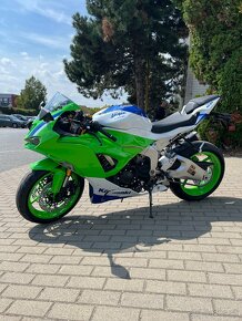 Kawasaki ZX6-R výročná edícia - 3