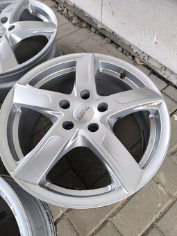 Disky R17 5x114,3 - 3