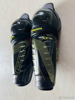 Predám holene značky CCM Tacks XF 80 SR nové - 3