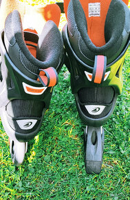 Predám kolieskové korčule ROLLERBLADE SPARK 84 ALU black/red - 3