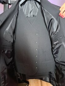 Pánsky oblek čiernej farby, veľkosť 50 - 3