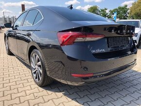 Skoda Octavia Lim 2.0TD First Edition - 3