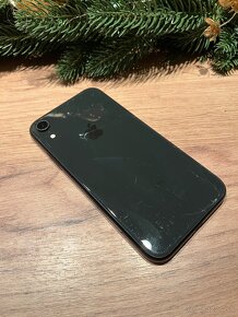 iPhone XR - 3