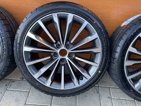 Phoenix Trinity..orig.skoda  5x112  8j x19   ET 44 235 40 R1 - 3