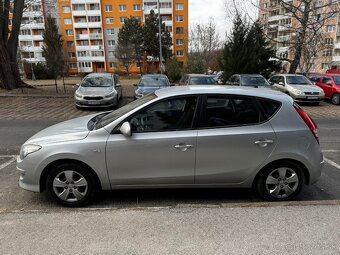 Hyundai i30 1.6i 93kW | Automat | 2010 | Webasto - 3