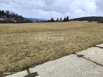 Predám pekný väčší pozemok Raková, iba u nás - 3