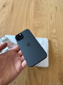 iPhone 15 128 gb Black v záruke - 3