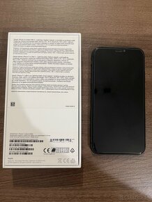 iPhone 11, 64GB black v záruke - 3