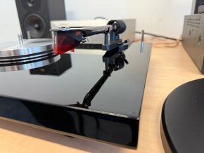 Pro-Ject DEBUT Carbon DC Ortofon RED s alu subtanierom. - 3