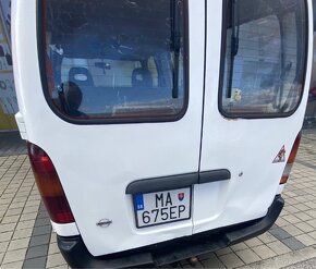 Predám NISSAN VANETE 2,3d 2000rok - 3