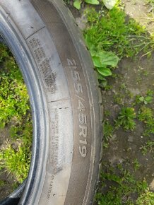 Hankook 255/45 r19 - 3