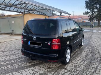 Volkswagen Touran 2.0 Tdi - 3