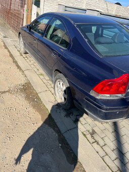 Predám Volvo s60 na náhradné diely - 3