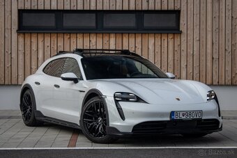 Porsche Taycan 4S Cross Turismo - 3