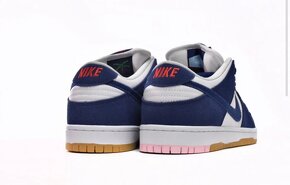 Nike SB Dunk Low Los Angeles Dodgers - 3