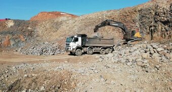 Predam Volvo FMX 460 8x6 - 3