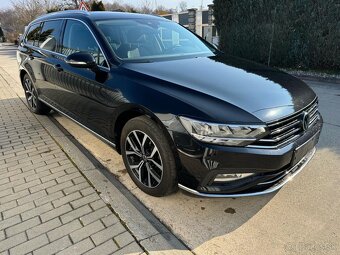 Volkswagen Passat Variant 2.0 TDI Elegance DSG - 3