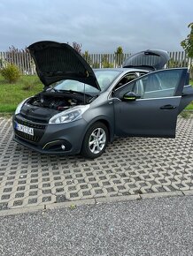 Peugeot 208 - 3