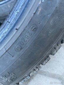 Zimné 235/45 R18 - 3