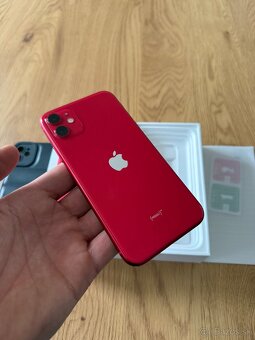 iPhone 11 64 gb Red Product - 3