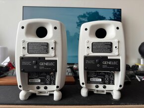 Genelec 8320A - 3