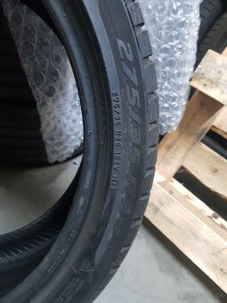 Pirelli Sottozero 3 245/40 R20 275/35 R20 - 3