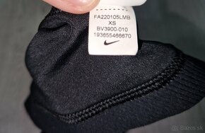 Top na cvičenie Nike XS - 3