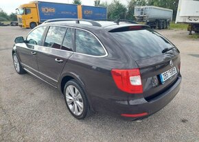 Škoda Superb 2.0 TDI Elegance nafta 103 kw - 3