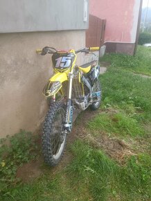 Suzuki rmz250 - 3